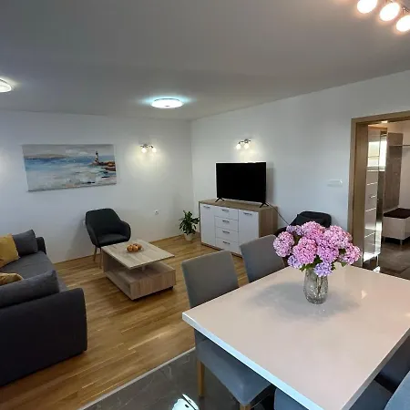 Sweet Lapat By El-pi Tours Porat